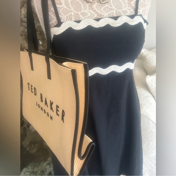 New! Ted Baker London Tan and Black Bag - Picture 10 of 10